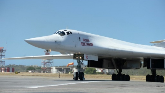 Російський бомбардувальник Ту-160. Каракас 10 грудня 2018 року. 