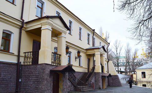Коронавірус у Києво-Печерській лаврі: 19 хворих у духовній академії  