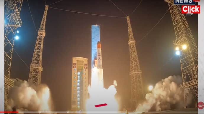 Іран запустив у космос три супутники