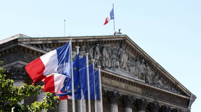 У конституцію Франції внесли право на аборт