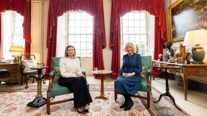 Ukraine's First Lady meets with Queen Camilla – photo