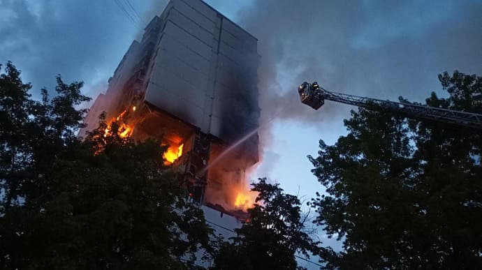У багатоповерхівці Києва стався вибух, зруйновані квартири