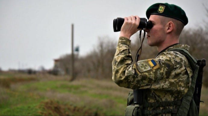 На Донбасі тихо, але літав ворожий безпілотник