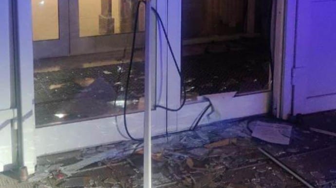 Невідомі влаштували вибух у Харкові, аби обчистити банкомат
