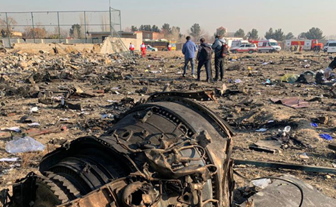 Катастрофа в Ірані: двоє пасажирів не сіли на літак