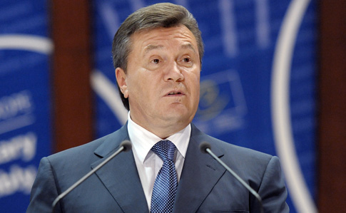 Янукович поскаржився на Луценка в поліцію й комісію прокурорів