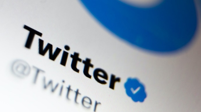 Twitter запроваджує офіційну сіру позначку для деяких перевірених акаунтів