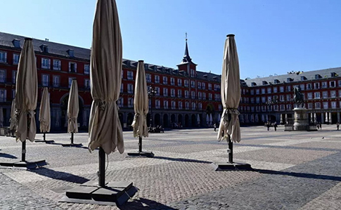 В Испании рекордный прыжок заражений, количество смертей удвоилось