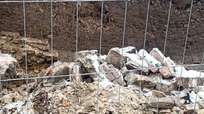 Обвал на будівництві у Печерському районі столиці: є загиблий і поранені