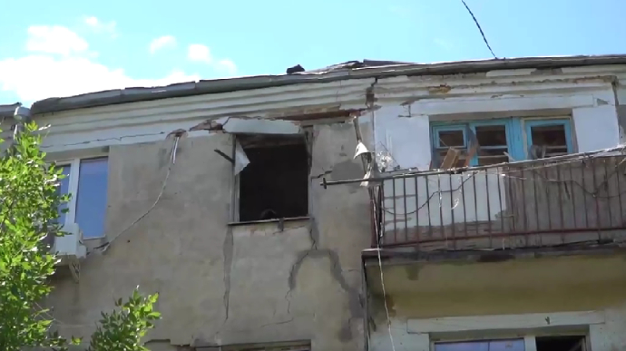 Occupying forces strike residential quarter of Mykolaiv: there is damage and one person wounded