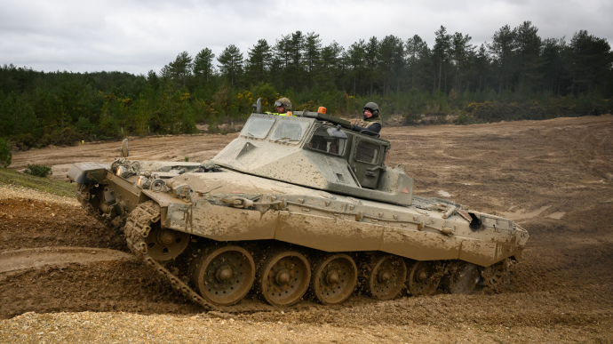 Всі обіцяні танки Challenger 2 вже знаходяться в Україні – Міноборони Британії
