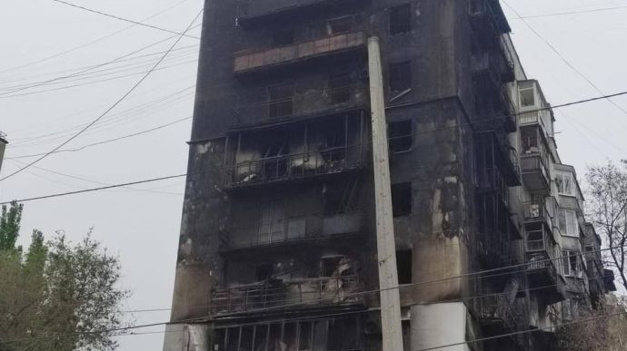 Луганщина: у Сєвєродонецьку обстрілюють будинки, 12 загиблих, понад 40 поранених