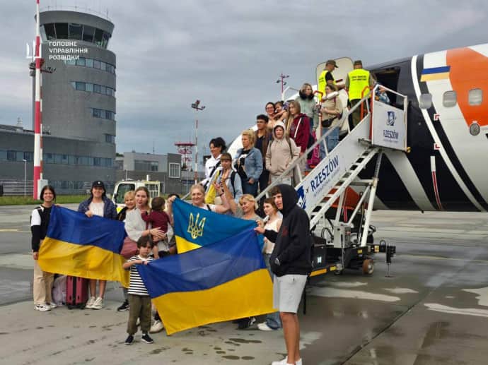 евакуйовані з Лівану українці, фото ГУР