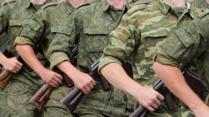 Білорусь паралельно з виборами збере війська на кордоні з Росією