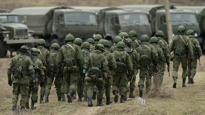 Росія платить родичам мобілізованих вояків, аби стримувати їх від протестів – розвідка Британії