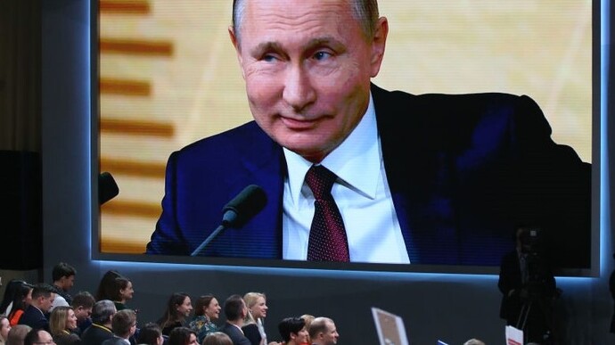 У Кремлі кажуть, що спілкування Путіна з журналістами вже не буде таким, як раніше