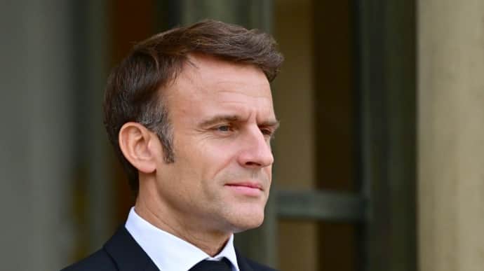 Macron: We have no limits and will react to Russia's behaviour
