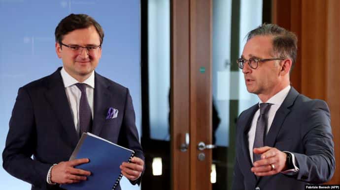 Кулеба в Німеччині пояснив, які компроміси можливі щодо Донбасу
