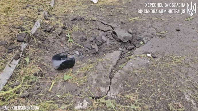 Russians attack Kherson in the morning, injuring 2 people