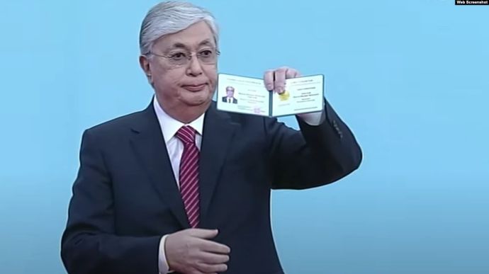 Казахстан: Токаєв склав присягу і призначив вибори в парламент, в Астані затримали мітингарів 