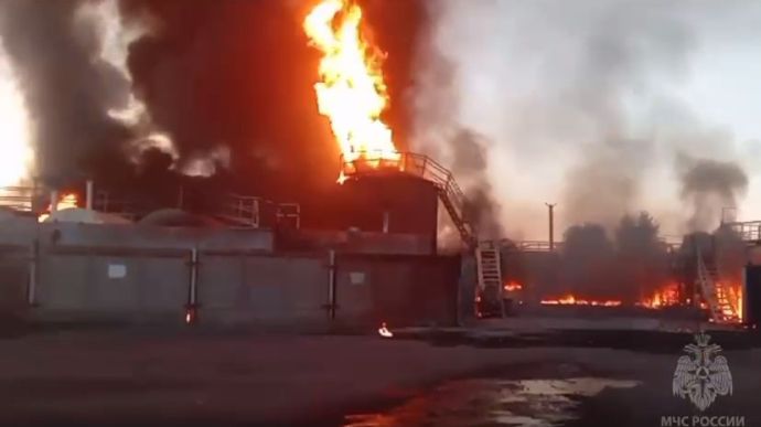 Fuel and lubricants depot on fire in Ufa, Russia