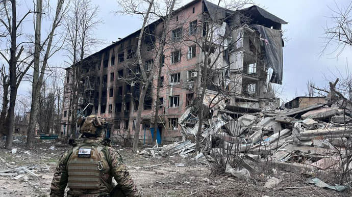 Man killed in Russian missile strike on residential building in Avdiivka – photo