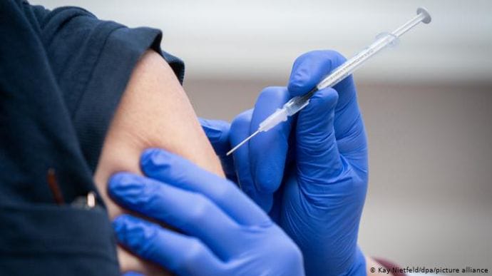 4,5 тисячі українців отримали другу дозу вакцини проти COVID за добу