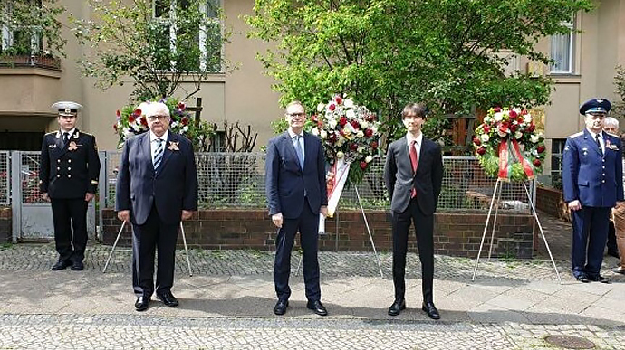 Посол України відмовився від участі в спільній з послом РФ церемонії в Берліні