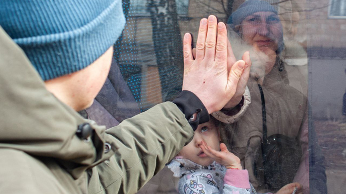 500 more civilians evacuated from Mariupol