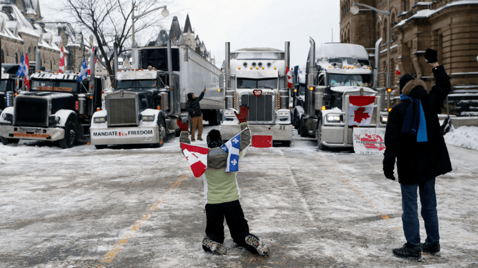 Из-за Covid-протестов в Онтарио ввели чрезвычайное положение