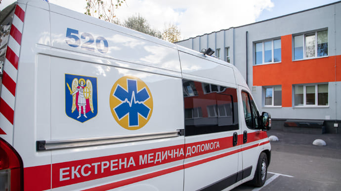 В Киеве снова более тысячи больных COVID и 26 смертей