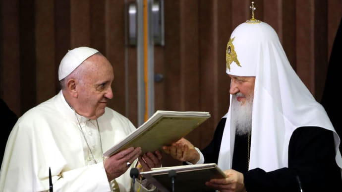 Папа Римский хочет встретиться с российским патриархом Кириллом как братья