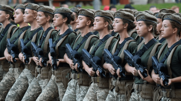 Главные новости четверга и ночи: военный учет женщин, переговоры Путина и Байдена