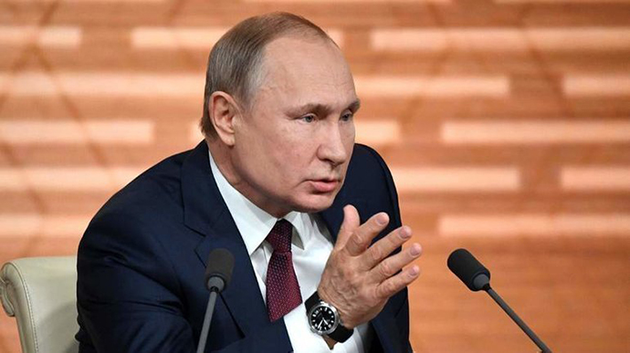 Путін заборонив військовим РФ користуватися соцмережами та спілкуватися зі ЗМІ