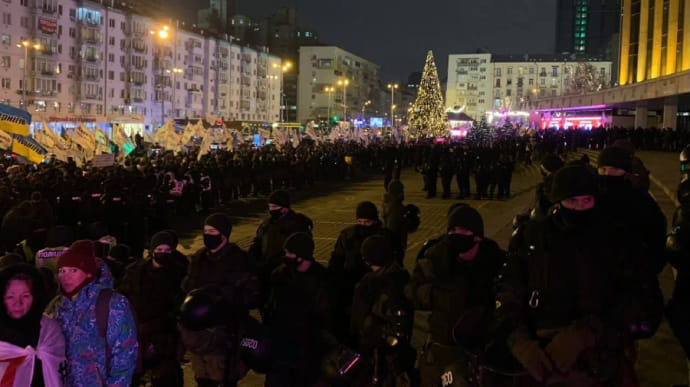 ФОПи прийшли на концерт 95 кварталу, туди стягнули силовиків