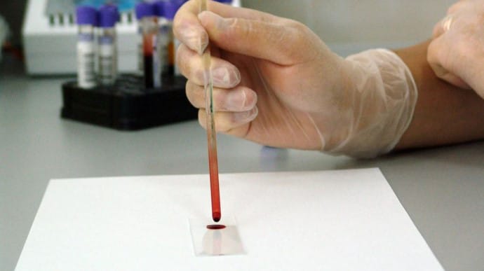 Вчені досліджують новий штам коронавірусу
