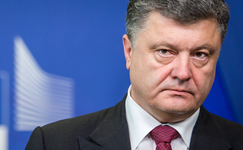 Порошенко: Минский процесс тормозится из-за российского маскарада