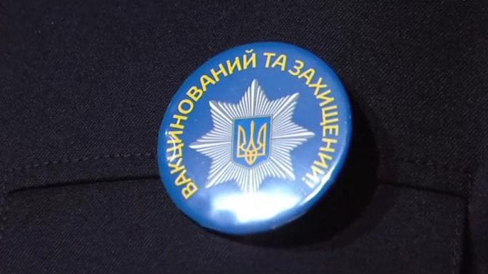 Вакцинированные полицейские на патрулировании будут иметь спецзначки – Клименко