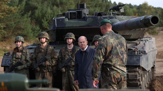 Spiegel: Германия передаст Украине Leopard 2