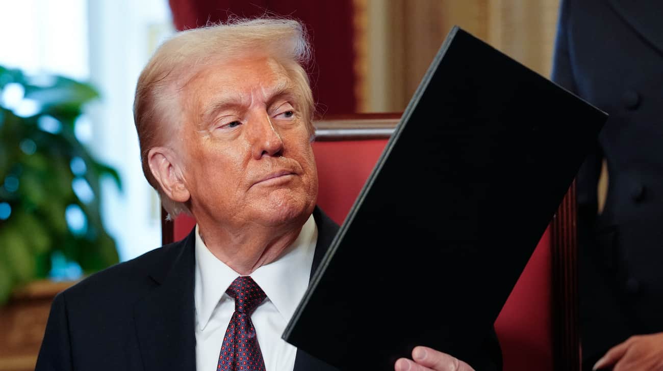 Trump administration will check candidates for civil service for the President’s loyalty