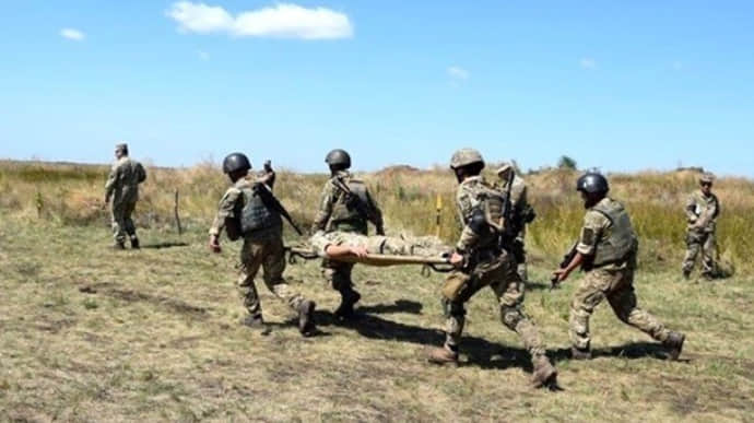 Боевики снова сбросили с БПЛА боеприпас на защитников Донбасса: ранены 2 бойца