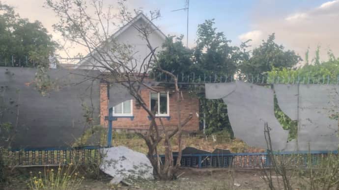 Russians attack Nikopol in Dnipropetrovsk Oblast at night, causing destruction