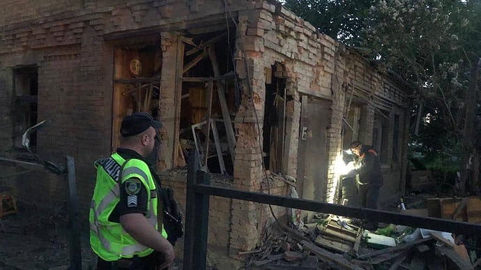 Поврежденное жилье и объекты инфраструктуры − последствия российской атаки в Киевской области