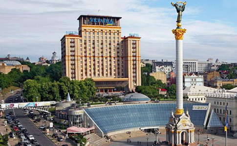 Полиция ищет взрывчатку в центре Киева: из отеля эвакуируют около 150 человек
