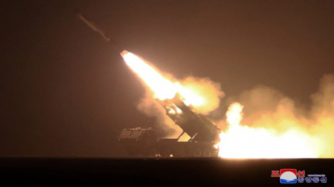 КНДР провела испытания четырех крылатых ракет для демонстрации ядерной контратаки