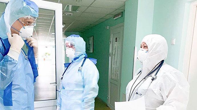 Киев планирует до конца года пустить 400 млн грн на лечение COVID