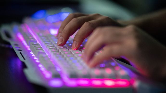 Монастирський: Масштабна кібератака не вдалася, сайти працюють