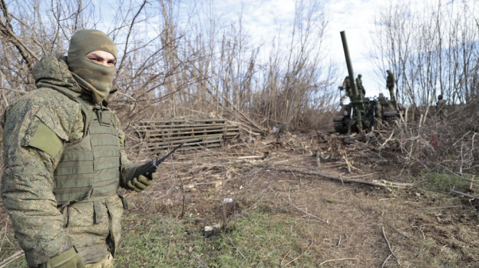 Окупанти втратили ще понад 700 вояк та гелікоптер