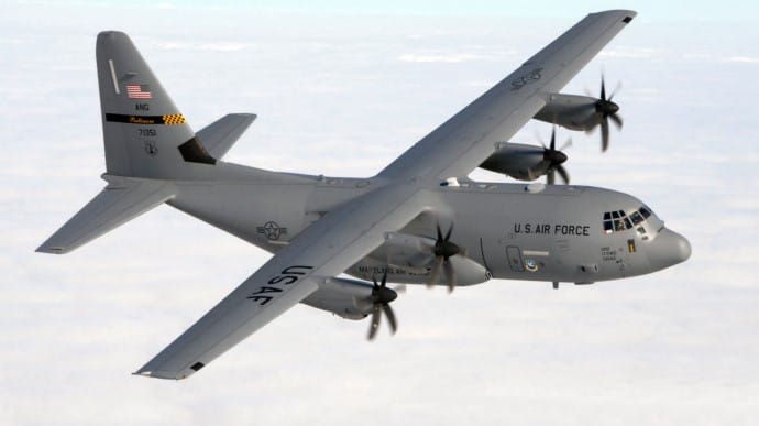 Військові України та США здійснили спільне десантування з літаків C-130 Hercules