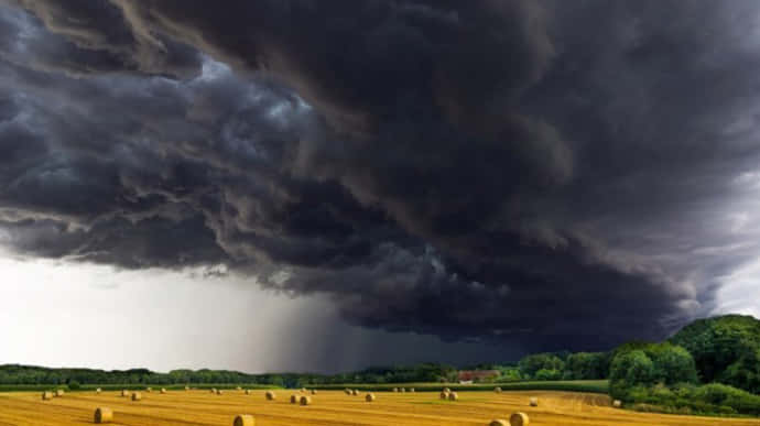 Приближается непогода: на западе объявили штормовое предупреждение